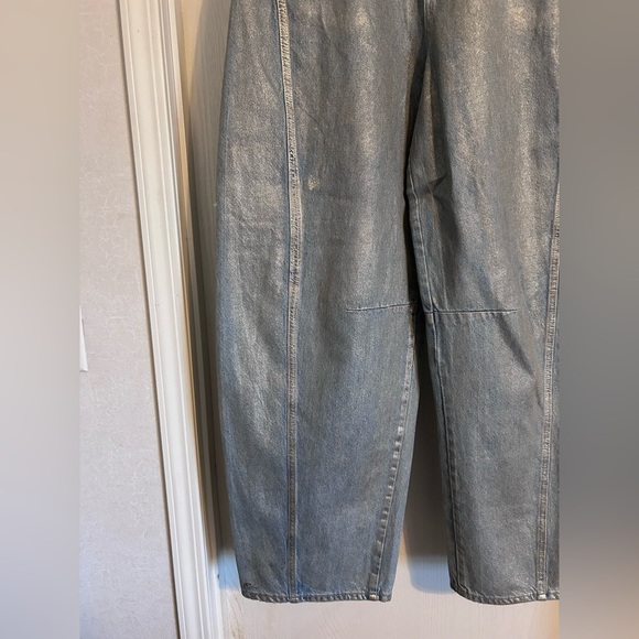 Universal Thread | Relaxed Fit Barrel Gray Jeans | Size 10R - Picture 2 of 8
